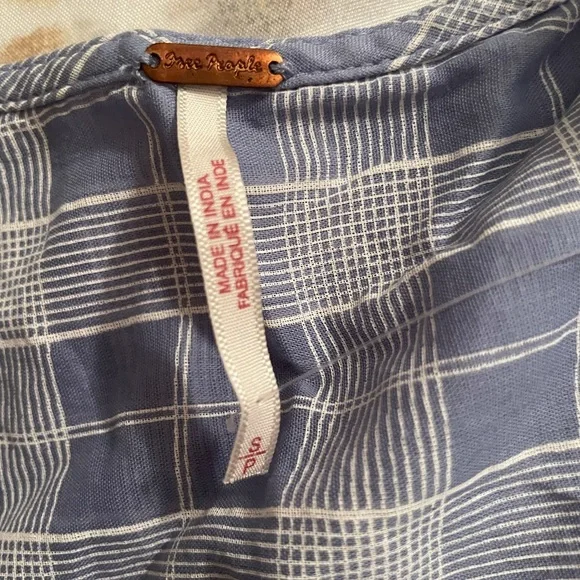 Free People Cover up - Picture 2 of 3